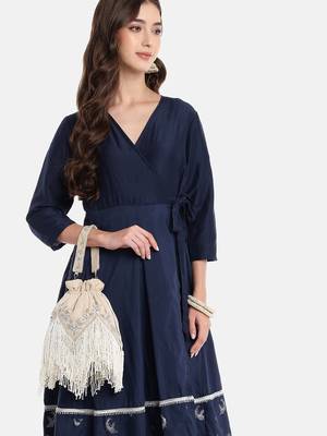 dewdrop fringe ecru & ivory floral zari embroidered velvet potli 2