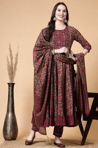 Maroon printed & handwork kurta pant & dupatta set