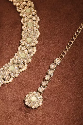 Flower design antique gold plated light green uncut kundan stone choker jewellery sets for women
