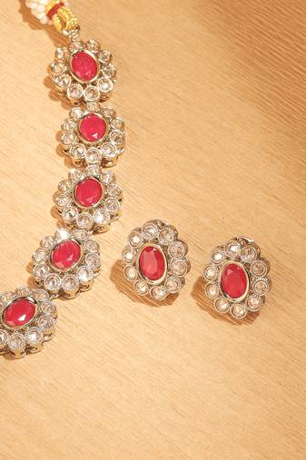 Round and oval shape antique gold plated red uncut kundan stone choker jewellery sets for women