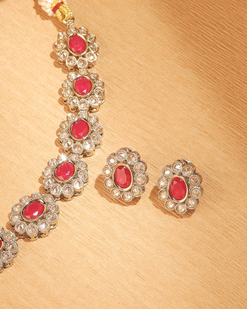 Round and oval shape antique gold plated red uncut kundan stone choker jewellery sets for women