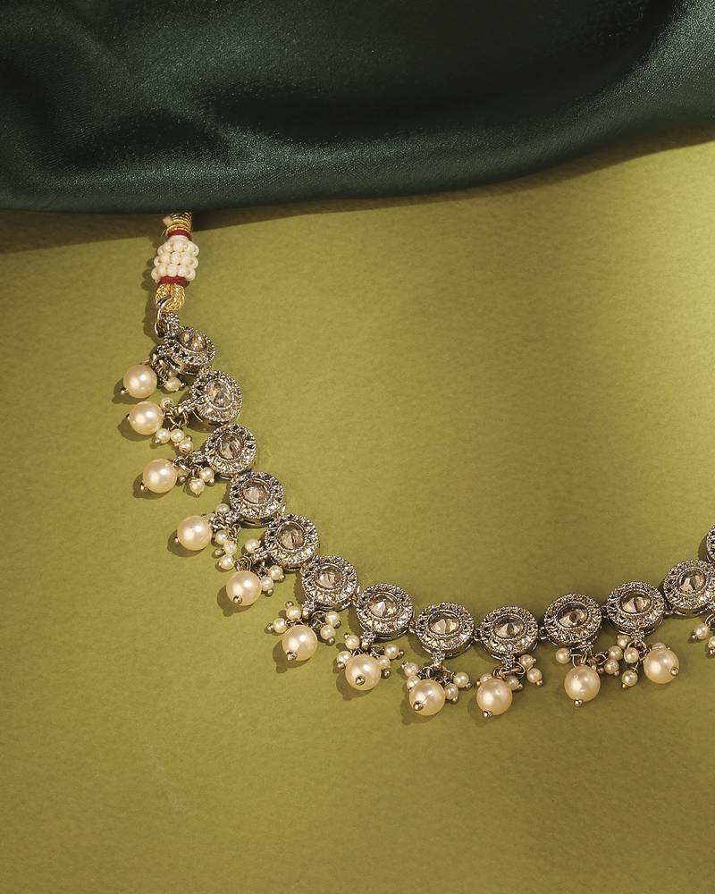 Round shape pearl guchha antique gold plated brown kundan stone brass choker necklace set for women