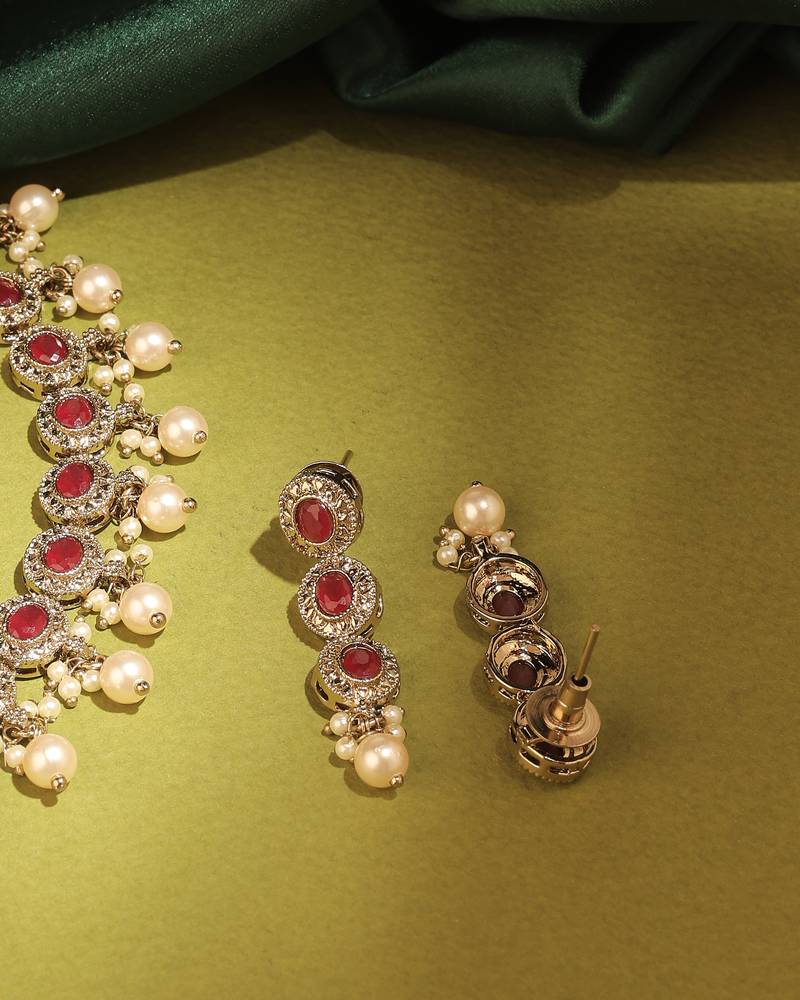 Round shape pearl guchha antique gold plated red kundan stone brass choker necklace set for women