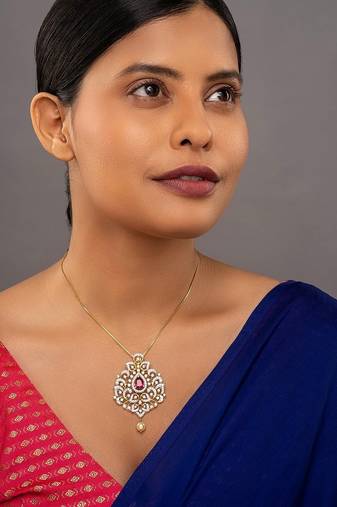green silver pendant necklace with gold plated finish