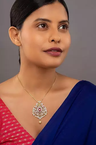 green silver pendant necklace with gold plated finish