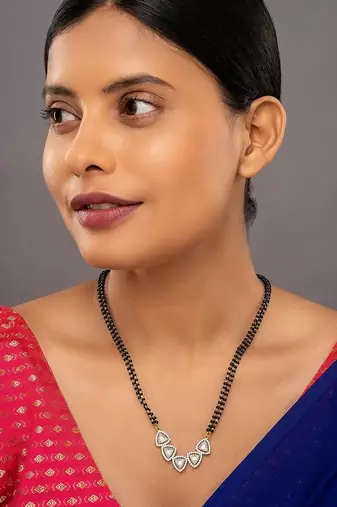 white silver mangalsutra with beaded chain gold pendant