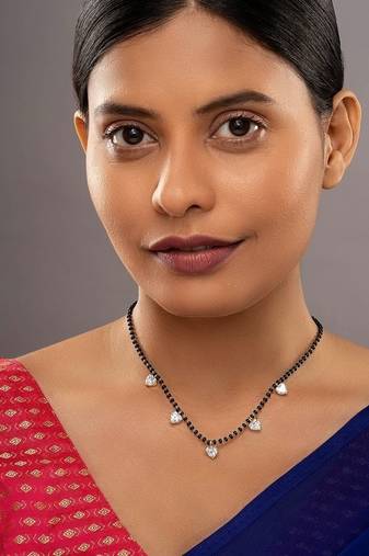 white silver mangalsutra with bead chain gold pendant