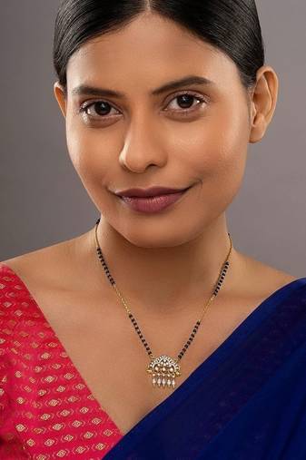 white silver mangalsutra with gold bead chain pendant