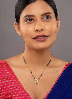white sterling silver mangalsutra with gold pendant 1