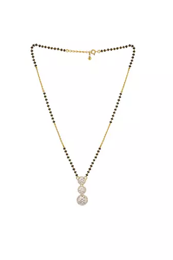 white silver mangalsutra with fine pendant design work