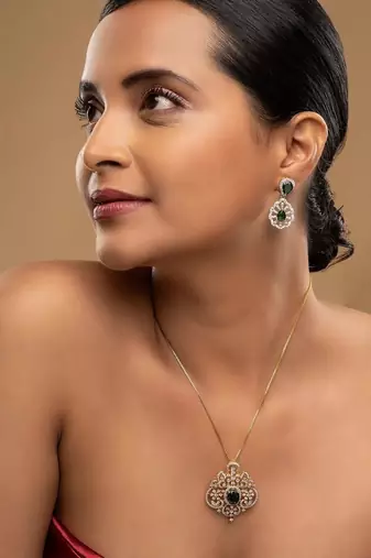 Gold plated green stone pendant necklace in sterling silver