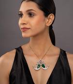 gold-plated green stone minimal round pendant necklace