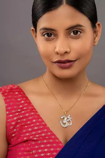 Gold plated pendant necklace in sterling silver