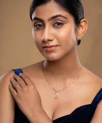 gold-plated sterling silver minimal round pendant set 1