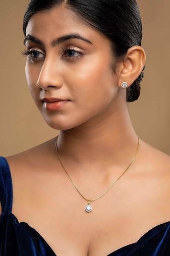 Gold plated pendant necklace set in sterling silver