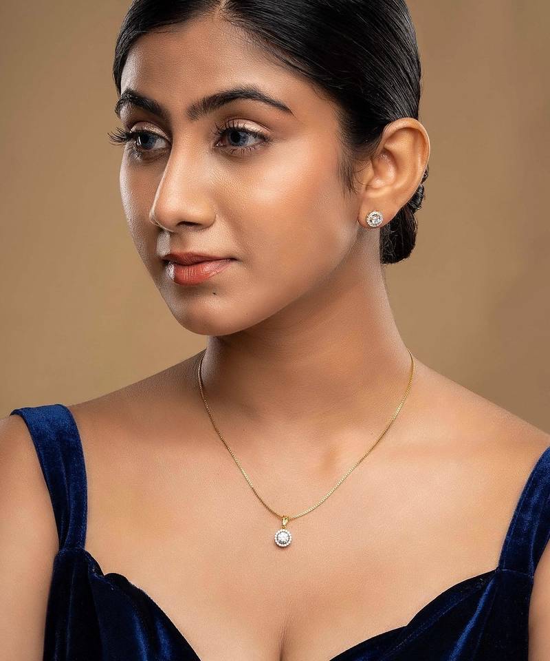 Gold plated pendant necklace set in sterling silver