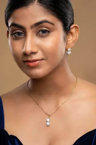 Gold plated pendant necklace set in sterling silver