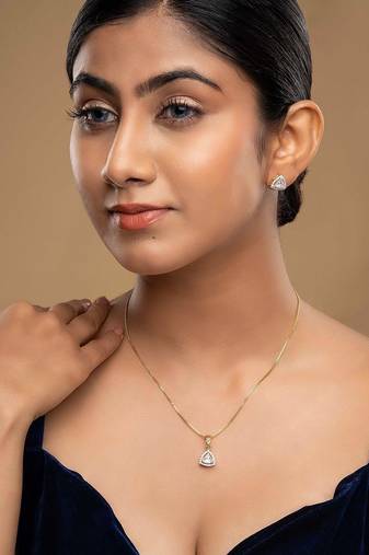 Gold plated pendant necklace set in sterling silver