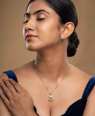 gold-plated sterling silver shell drop pendant set 1