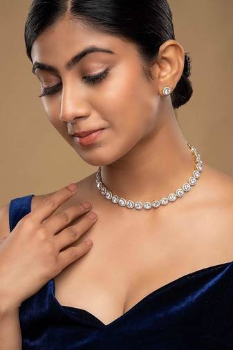 Gold plated necklace set in sterling silver