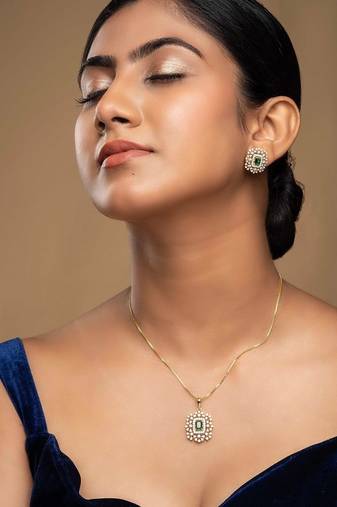 Gold plated green stone pendant necklace set in sterling silver