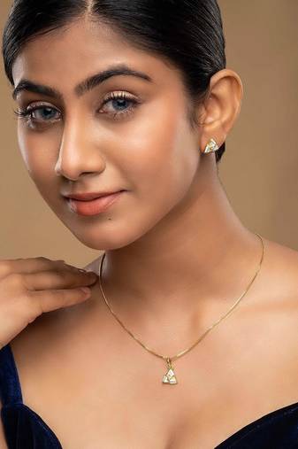 Gold plated blue stone pendant necklace set in sterling silver