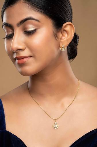 Gold plated green stone pendant necklace set in sterling silver