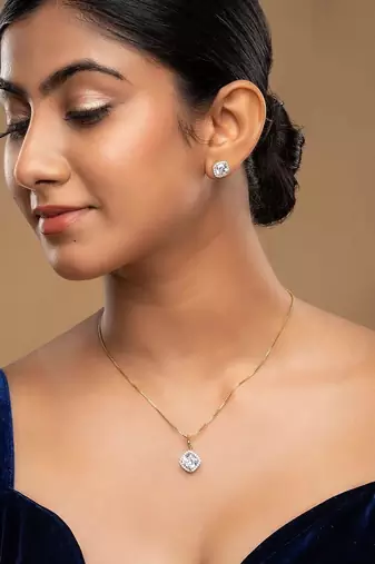 Gold plated pendant necklace set in sterling silver