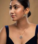 gold plated filigree fan green stone pendant set