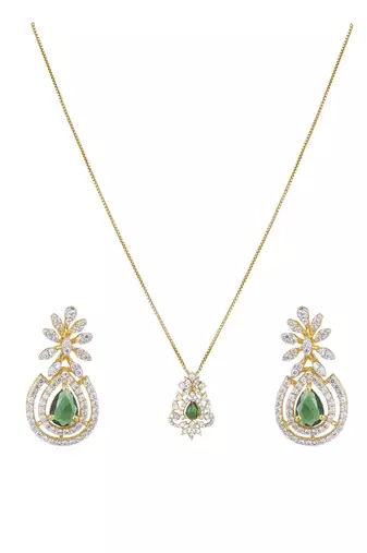 Gold plated green stone pendant necklace set in sterling silver