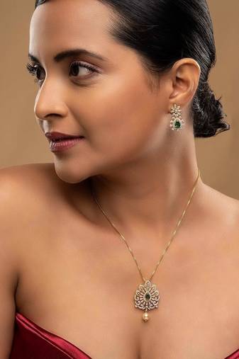 Gold plated green stone pendant necklace set in sterling silver