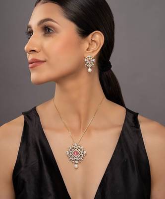 pink stone necklace set with gold plated finish 3