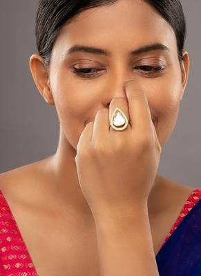 yellow silver ring with gold plated detailing 3