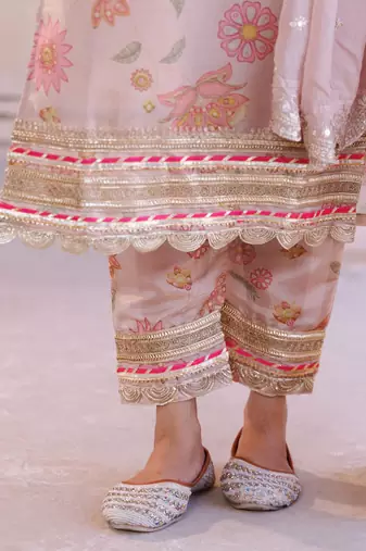 Pink floral printed tissue kurta set