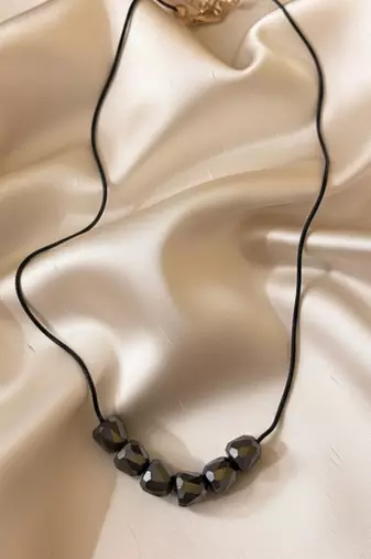 Grey color fashion necklace