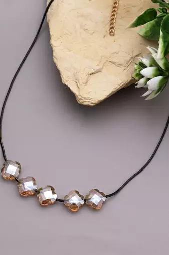 Brown color fashion necklace