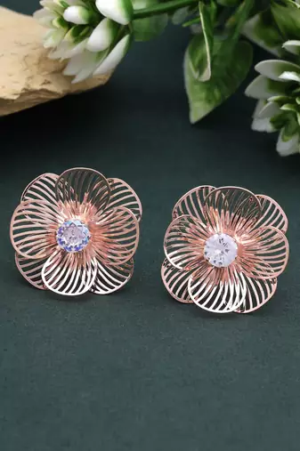Rose gold color anti tarnish earrings