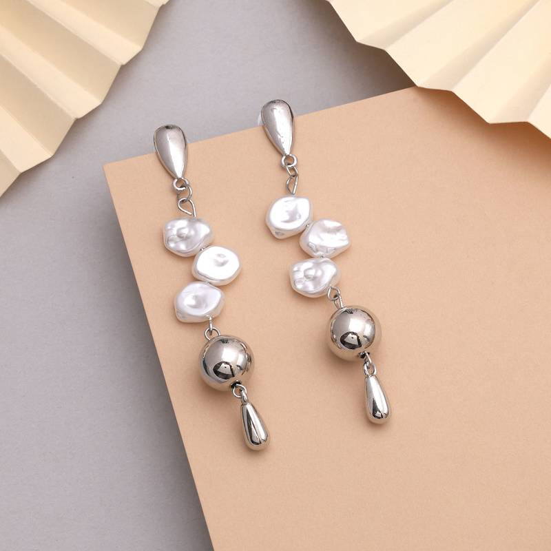 Silver color anti tarnish earrings
