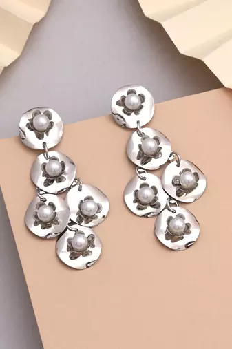 Silver color anti tarnish earrings