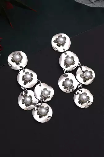 Silver color anti tarnish earrings