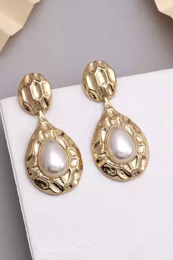 White color anti tarnish earrings