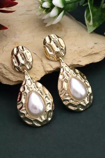 White color anti tarnish earrings