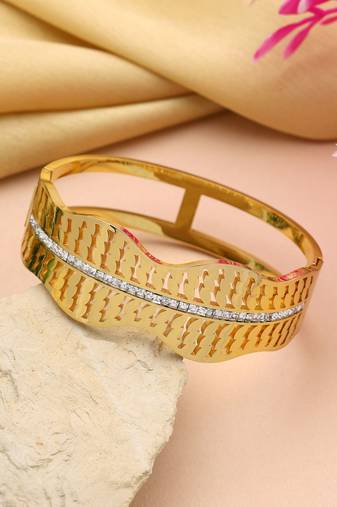 Gold color openable anti tarnish bracelet