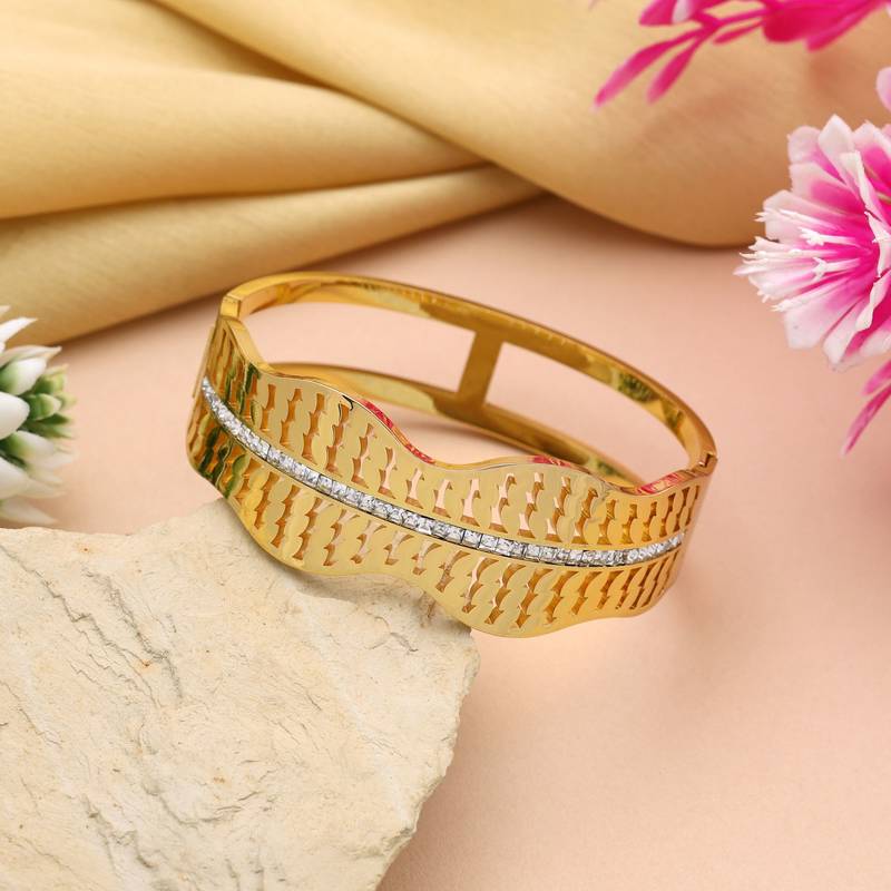 Gold color openable anti tarnish bracelet