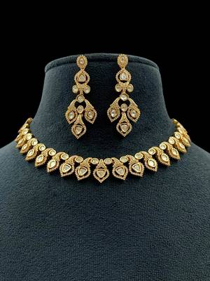 Elegant gold-plated kundan necklace & earrings set traditional gold finish jewelry by treemoda 3