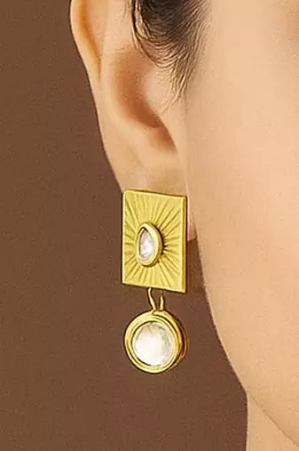 Elegant geometric kundan choker necklace with matching earrings traditional gold finish jewelry by treemoda