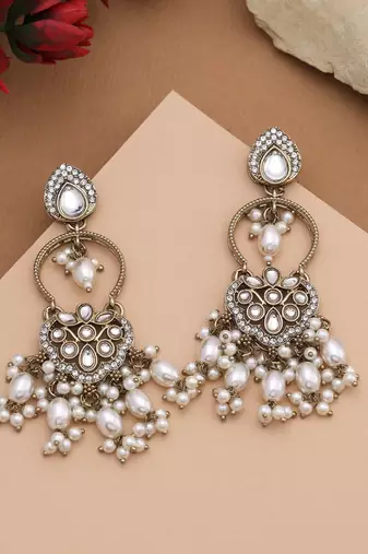 White color kundan earrings