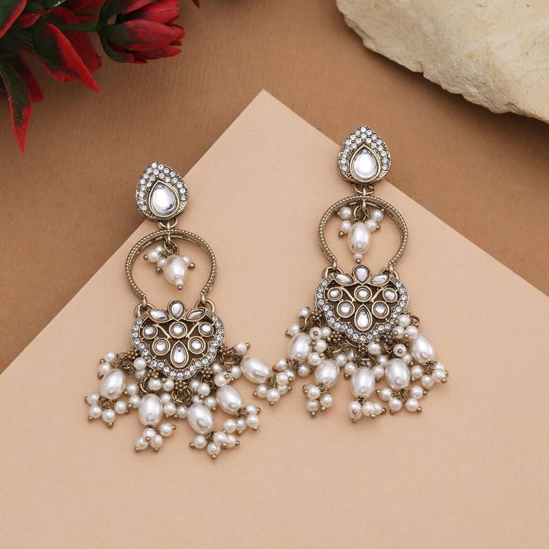 White color kundan earrings