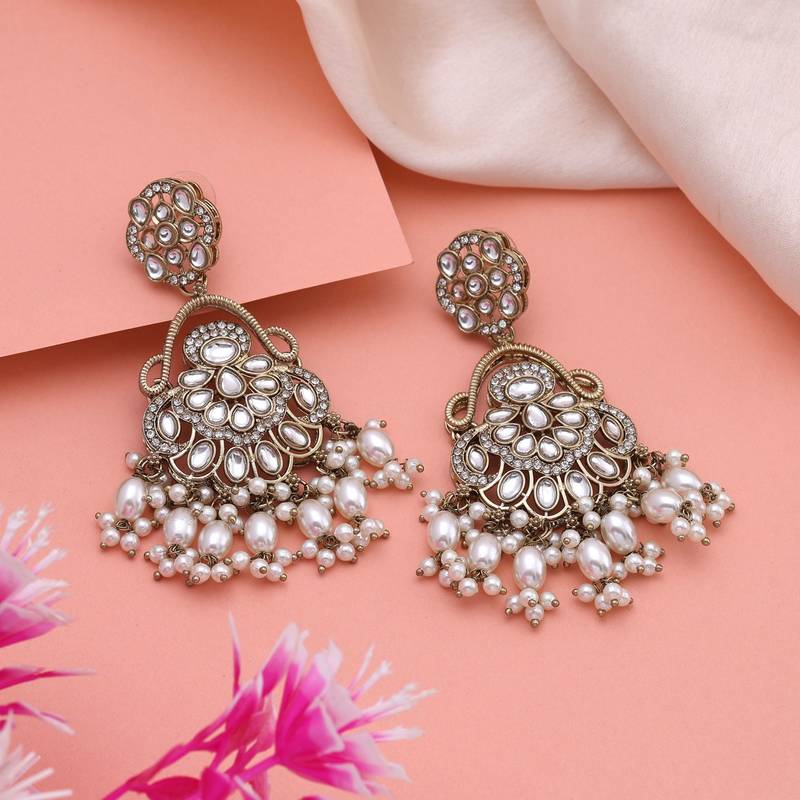 White color kundan earrings