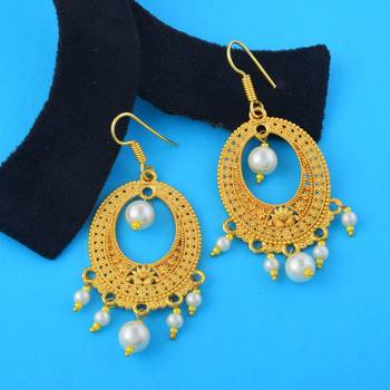 Gold color fashion earrings 2